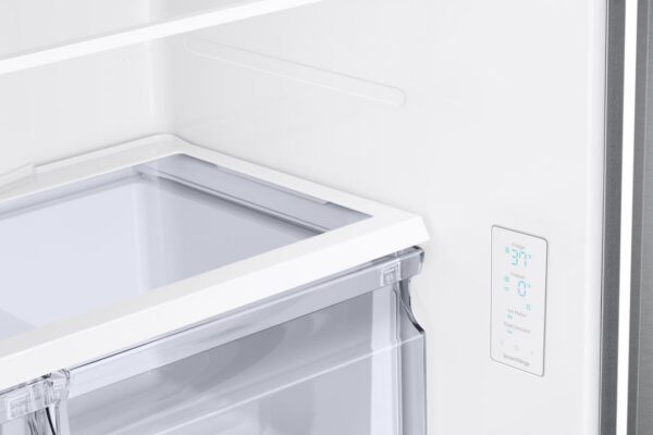 Samsung - 32.125 Inch 17.5 cu. ft French Door Refrigerator in Stainless - RF18A5101SR - Image 7