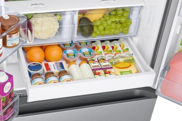 Samsung - 29.8 Inch 22 cu. ft French Door Refrigerator in Stainless - RF22A4221SR - Image 6