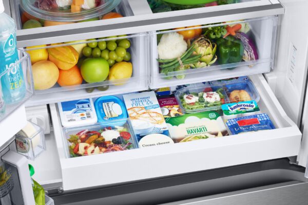 Samsung - 32.1875 Inch 24.5 cu. ft French Door Refrigerator in Stainless - RF25C5551SR - Image 5