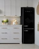 Unique Appliances - 21.6 Inch 7 cu. ft Bottom Mount Refrigerator in Midnight Black - UGP-215L B AC